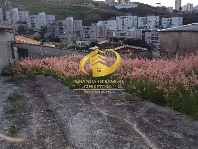 Casa para Venda em Poços de Caldas - 2